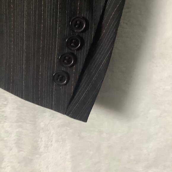 Script Blazer Women Size 10 Brown Pinstripe 2 Button 1 Vent Stretch - Picture 6 of 11